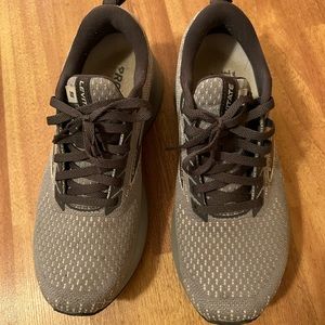 Brooks levitate 5